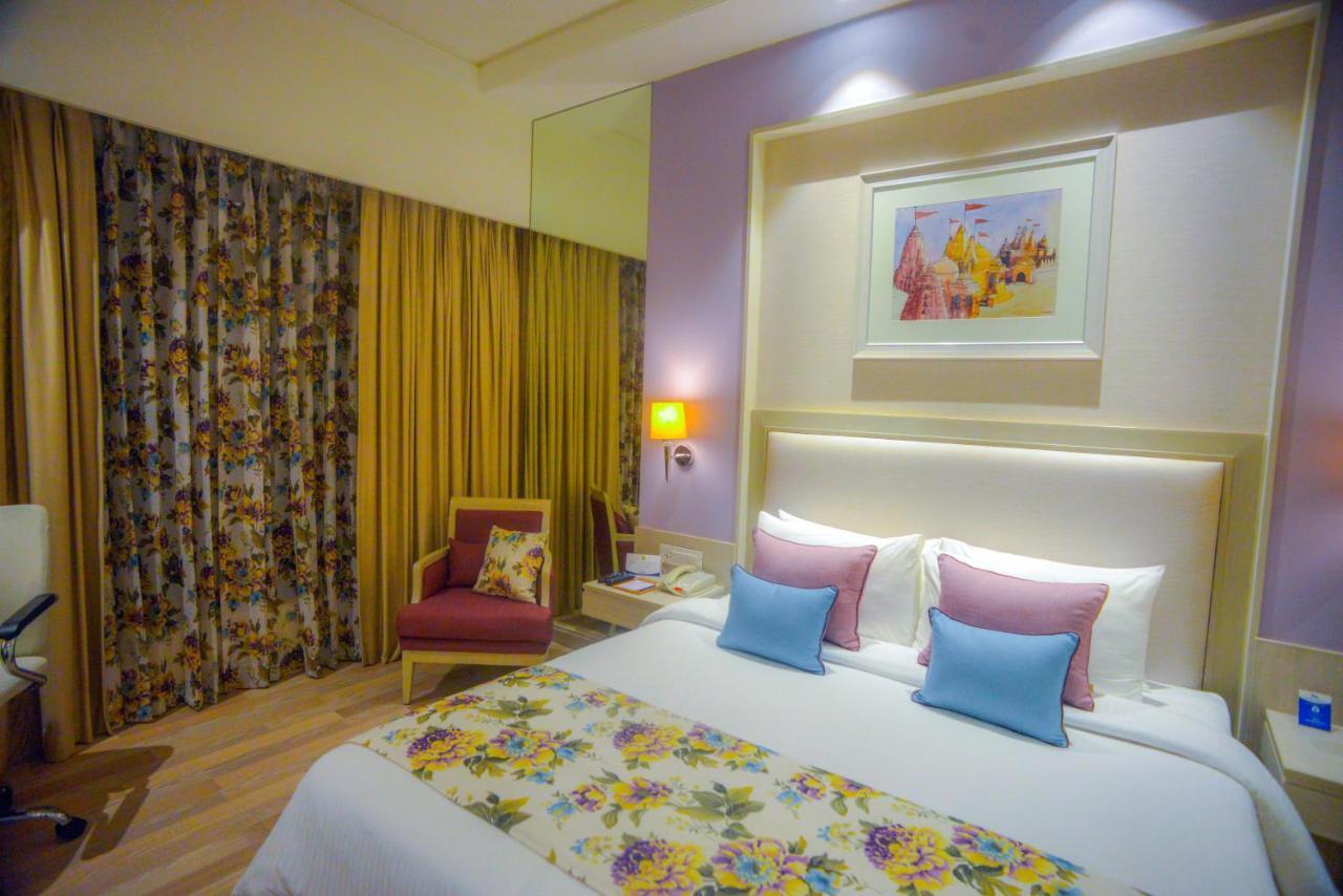 Efcee Sarovar Premiere Bhavnagar Ngoại thất bức ảnh