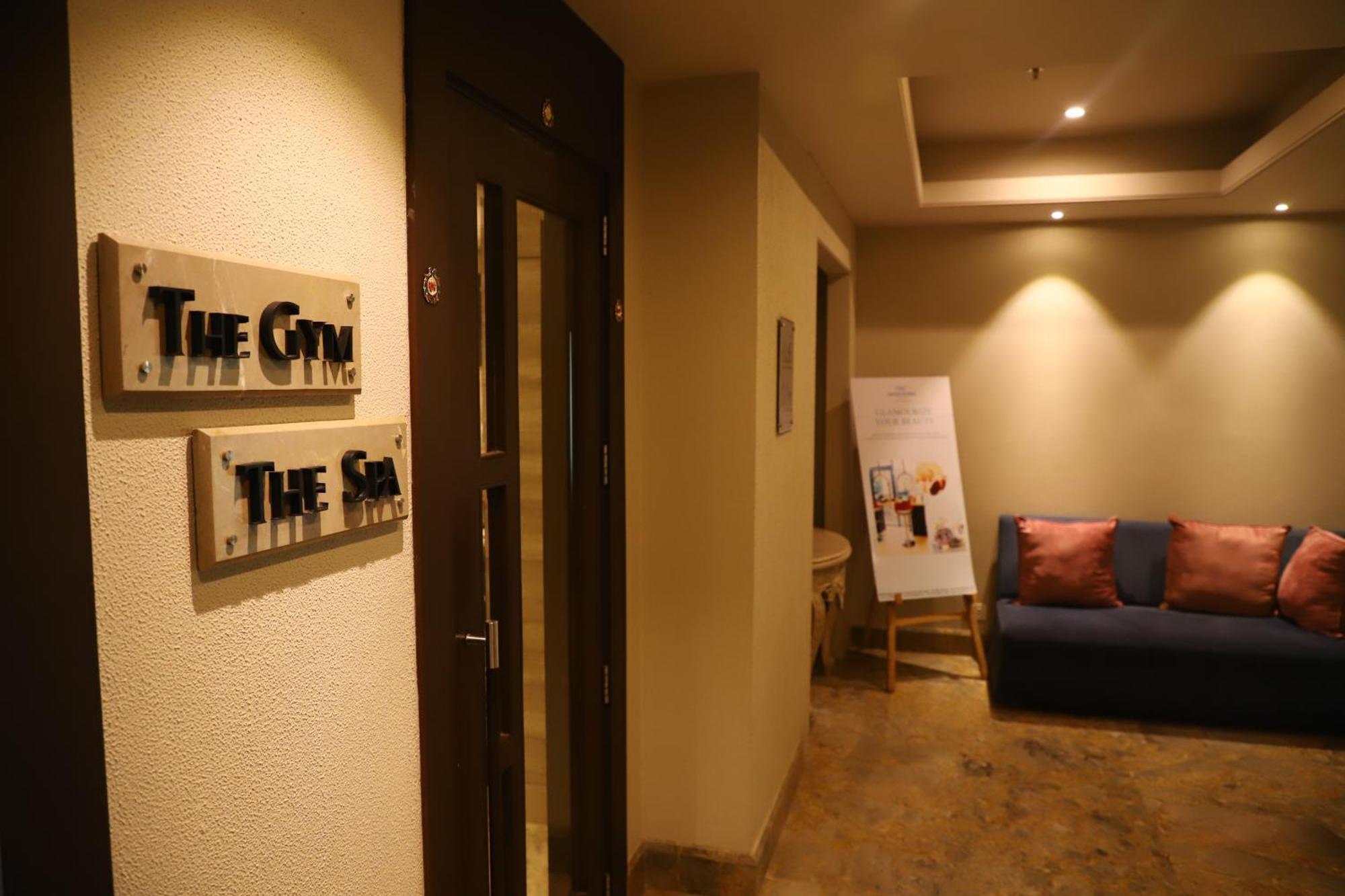 Efcee Sarovar Premiere Bhavnagar Ngoại thất bức ảnh
