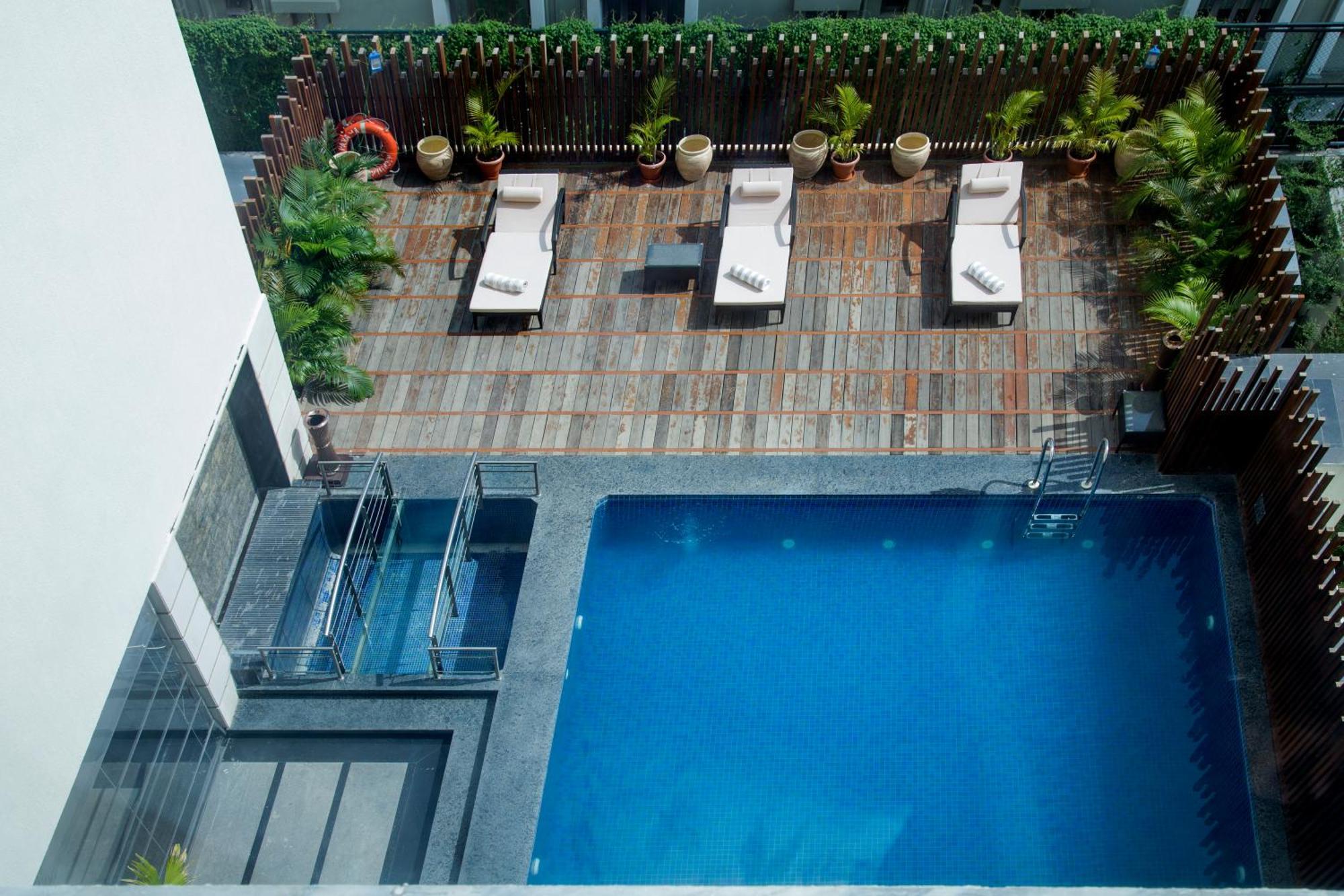 Efcee Sarovar Premiere Bhavnagar Ngoại thất bức ảnh