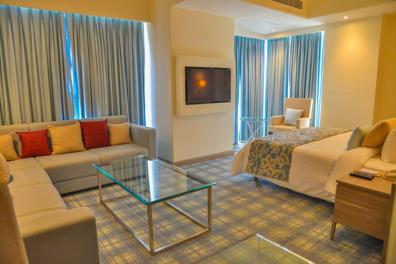 Efcee Sarovar Premiere Bhavnagar Ngoại thất bức ảnh